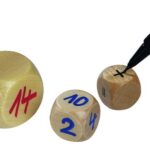 Blanco dobbelstenen 20 mm 10 stuks.
