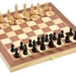 Uitklapbaar schaakkoffertje 29,5x29,5cm uitgevouwen