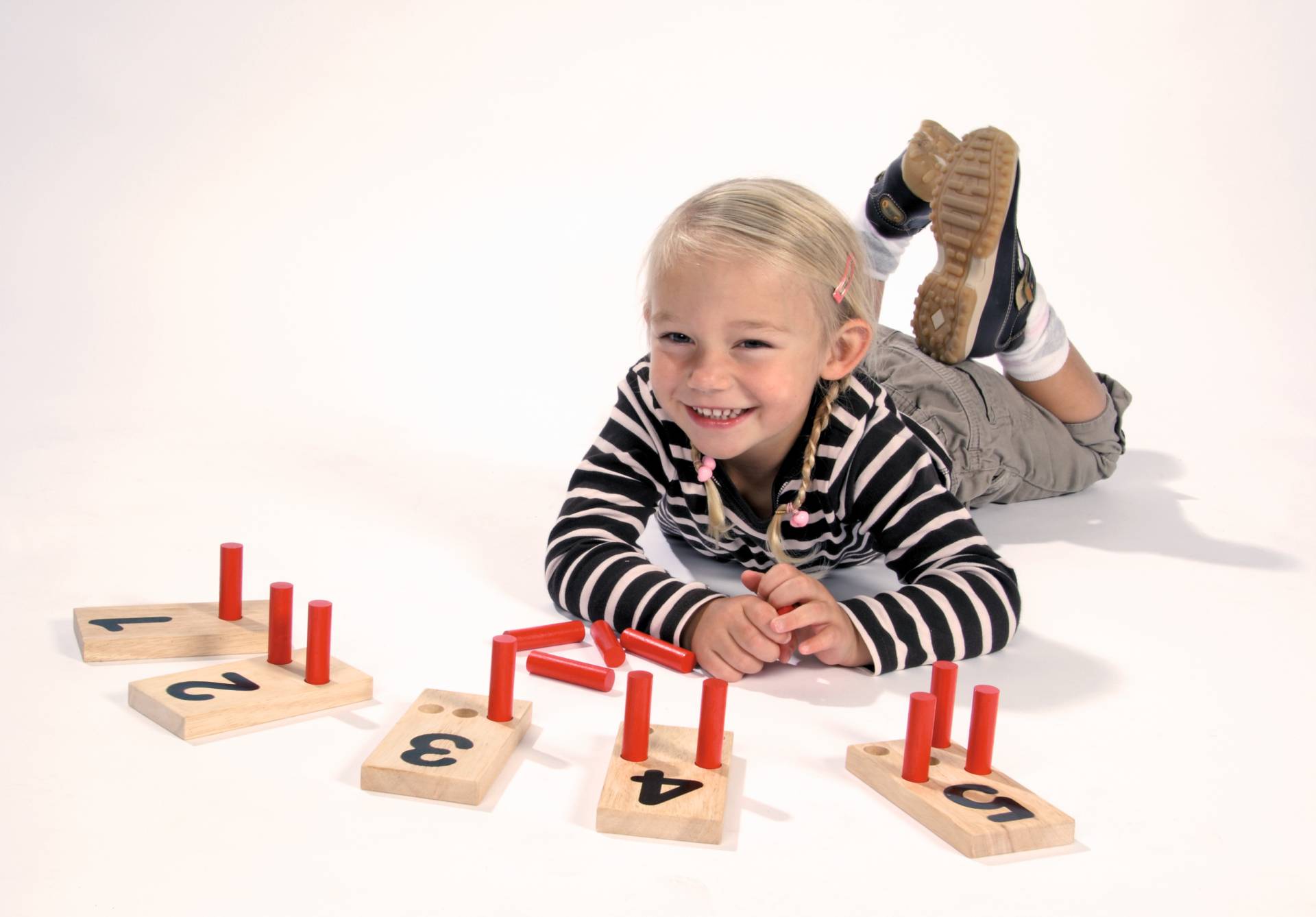 85524-Rekenen-Tellen-1-10-Houten-Pennen.jpg Tellen En Rekenen, Houten Pinplankjes - Afbeelding 1