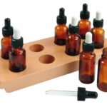 Proefflesjes in houten standaard, 8 stuks met pipet