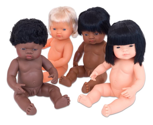 97480.jpg Poppen Set Internationaal 4/St. - Afbeelding 1
