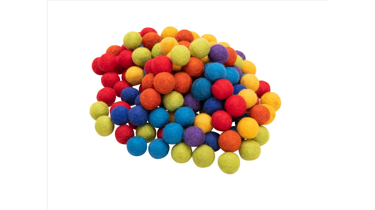 E_767270_a.jpg Regenboog viltballen: 137-delig - Afbeelding 1