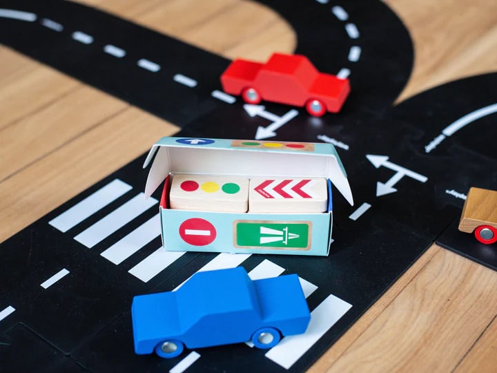 Waytoplay-Listings-RoadBlocks-trafficsignsDSC_3941-lowres-listing_720x.jpg Auto's & Verkeersborden 14-dlg - Afbeelding 1